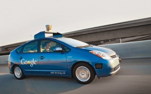 Google surucusuz otomobil projesi